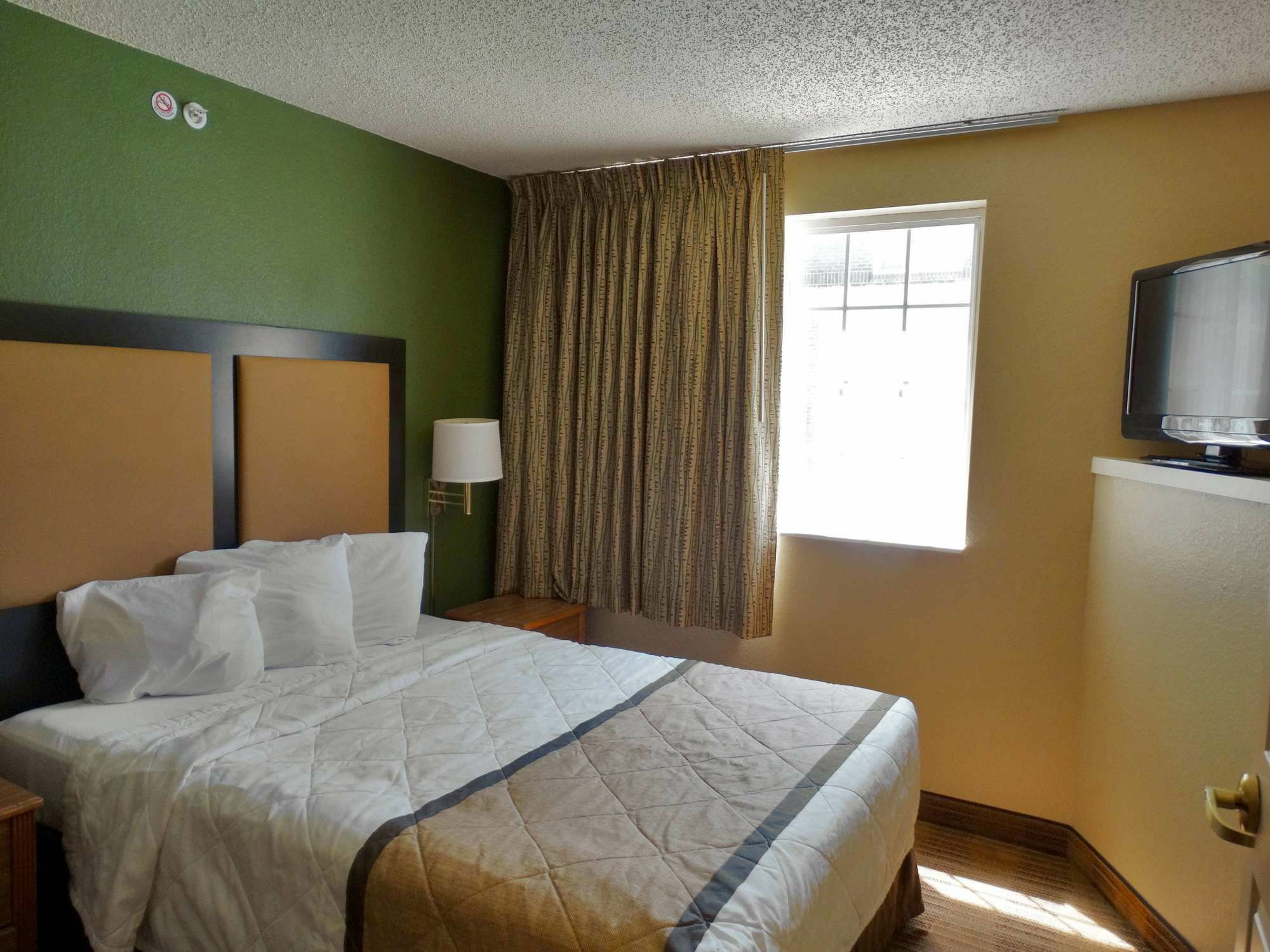 Extended Stay America Select Suites - Orlando - Lake Mary - 1040 Greenwood Blvd Εξωτερικό φωτογραφία